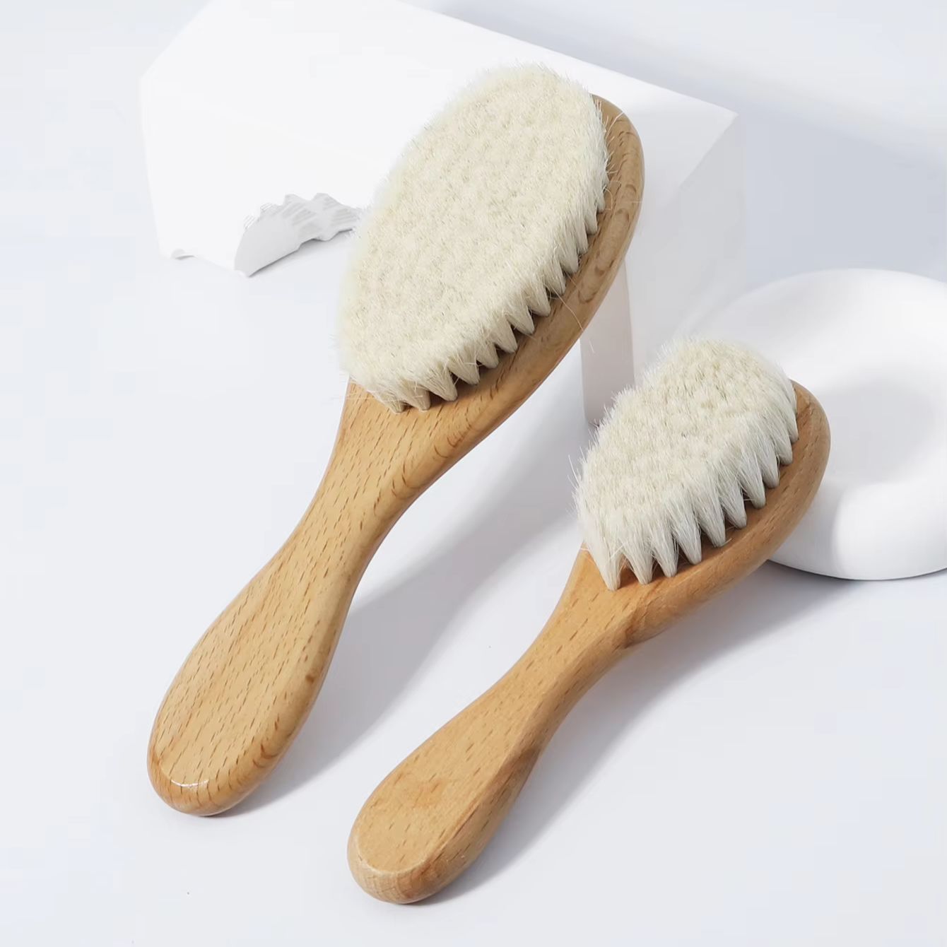 Houten borstel van ultrazacht  - Travel Accessories Essentials recensie en prijs